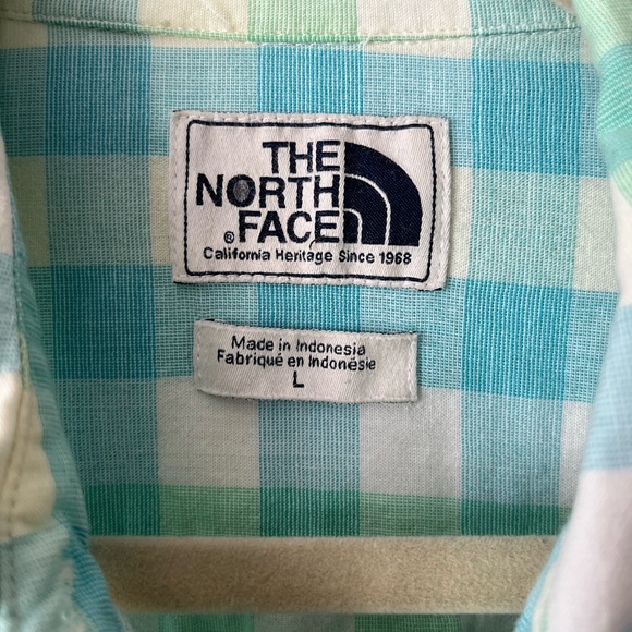 North Face button up - Picture 2 of 3